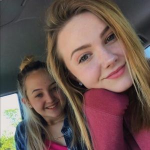 Meet your Posher, Loralai